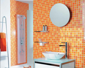 керамическая мозаика в ванной комнате